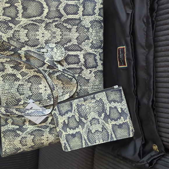 Kurt Geiger Elegant Genuine Leather Snakeskin Tote Bag With Removable Pouch - Picture 4 of 6